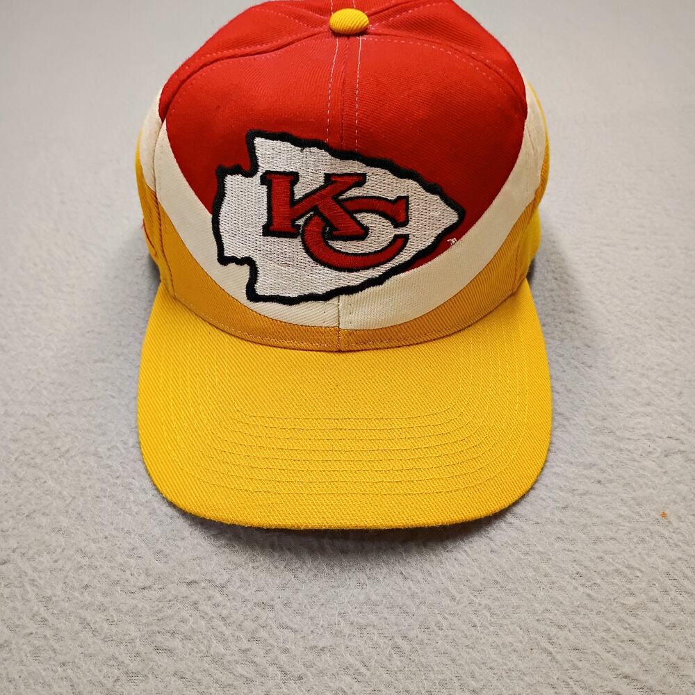 Vintage Kansas City Chiefs Apex One Snapback Hat NFL Red gold White 90s NFL